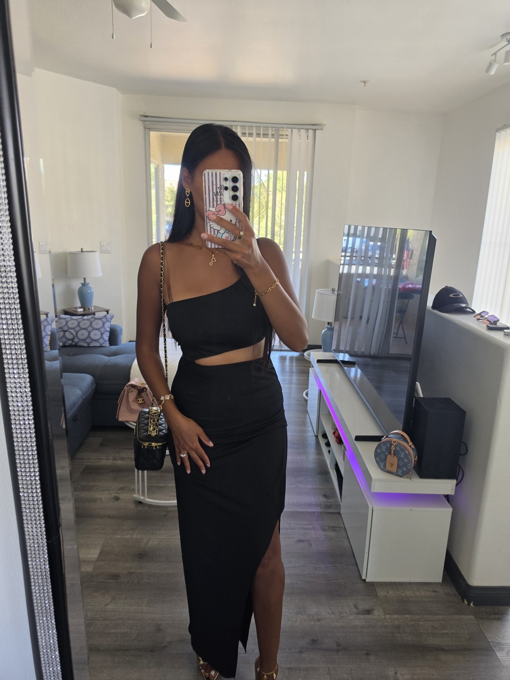 Black One-Shoulder Cutout Maxi Dress - Picture 10 of 16